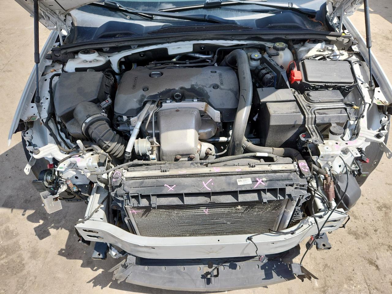 2018 Buick Regal Essence VIN: W04GP6SXXJ1164210 Lot: 63841165