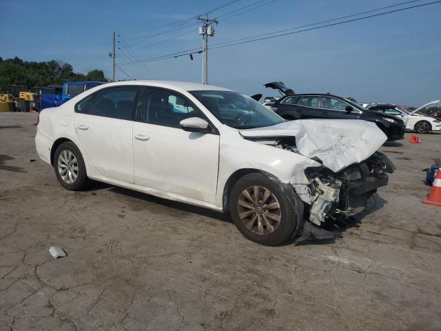  VOLKSWAGEN PASSAT 2012 White