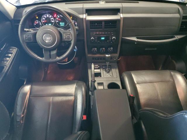  JEEP LIBERTY 2012 Srebrny