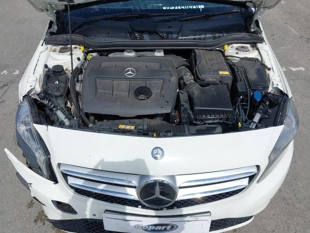 2014 MERCEDES-BENZ A180 BLUEEFFICIENCY SPORT 