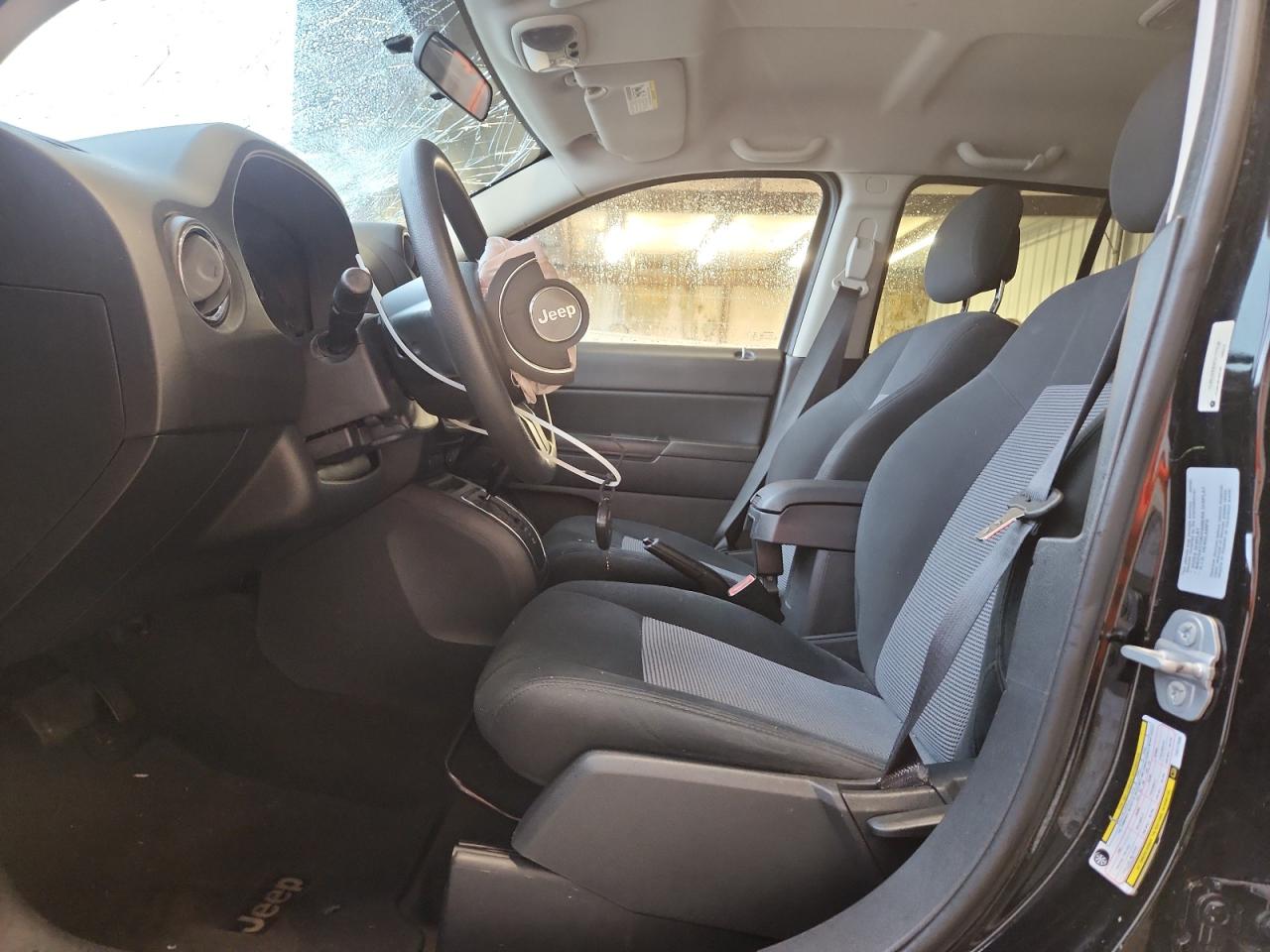 2015 Jeep Compass Sport VIN: 1C4NJDBB9FD177530 Lot: 65071975