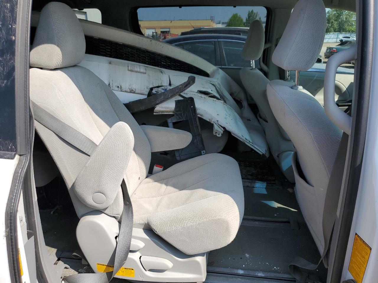 2014 Toyota Sienna Le VIN: 5TDJK3DC8ES072055 Lot: 64056145