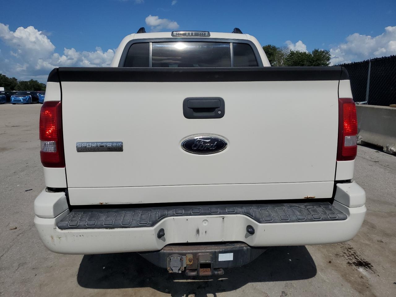 2008 Ford Explorer Sport Trac Limited VIN: 1FMEU33838UA25729 Lot: 64733265