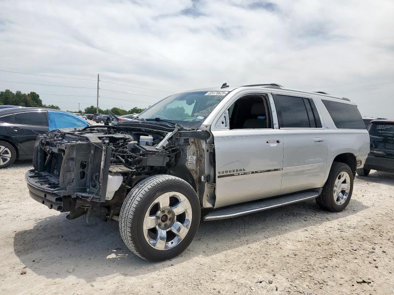 Parquets CHEVROLET SUBURBAN 2015 Silver