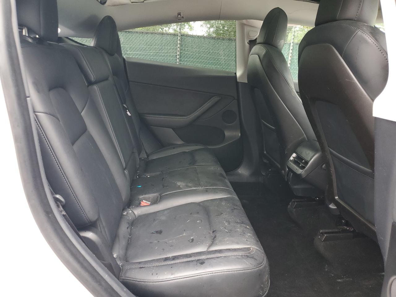 2020 Tesla Model Y VIN: 5YJYGDEF5LF000746 Lot: 63314295