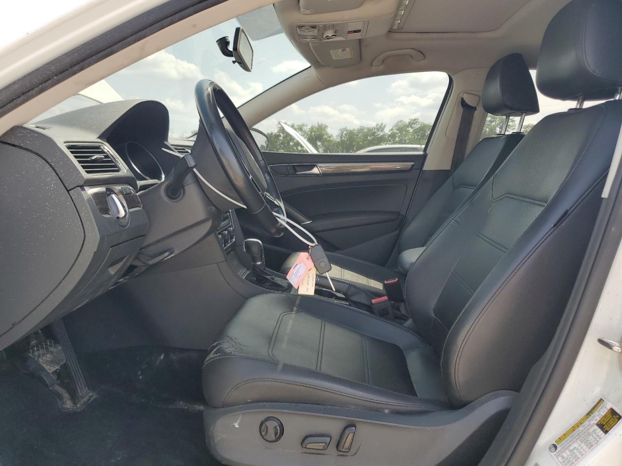 2018 Volkswagen Passat Se VIN: 1VWBA7A39JC020705 Lot: 66120395