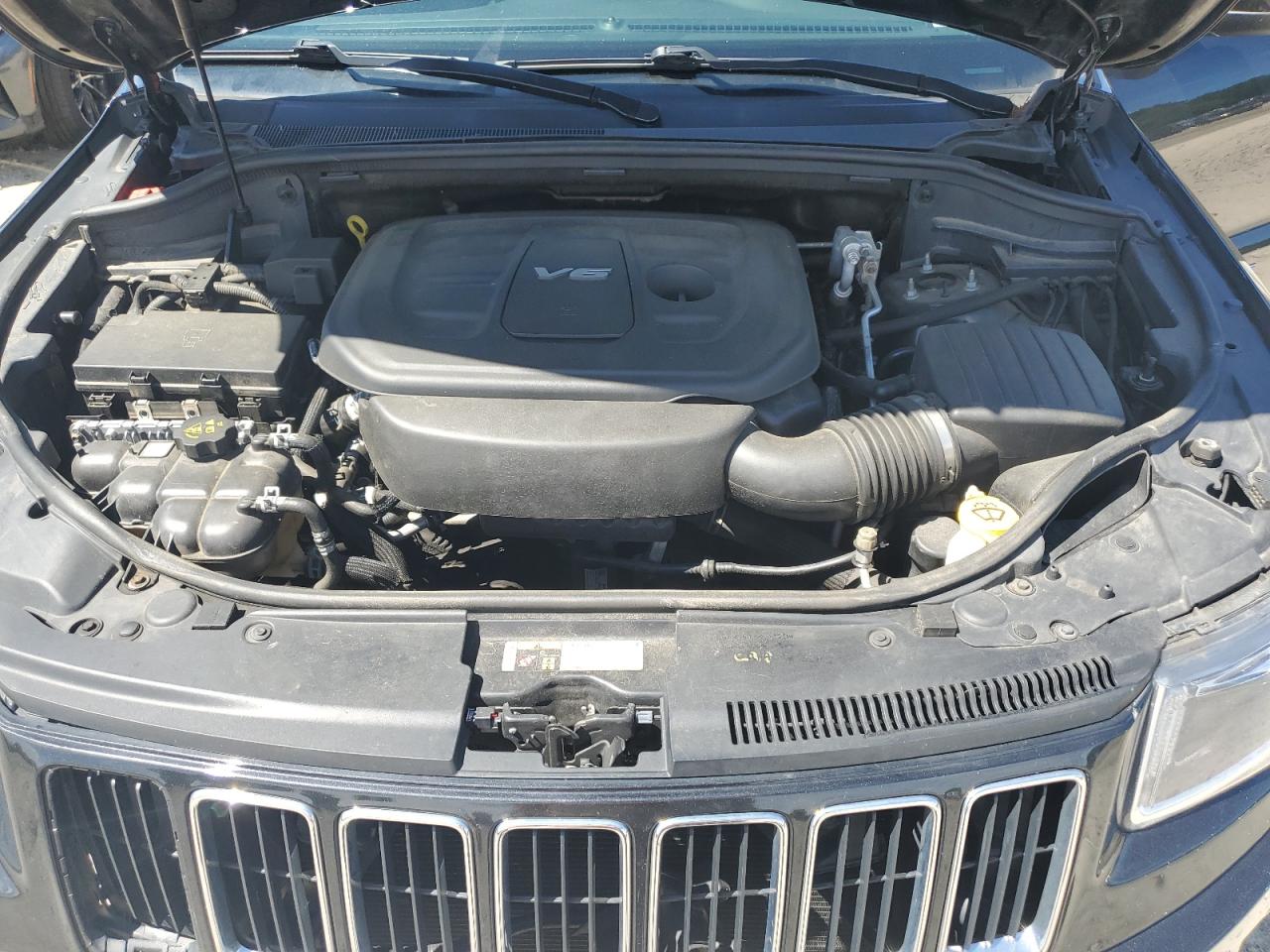 2016 Jeep Grand Cherokee Laredo VIN: 1C4RJFAGXGC379472 Lot: 65560445