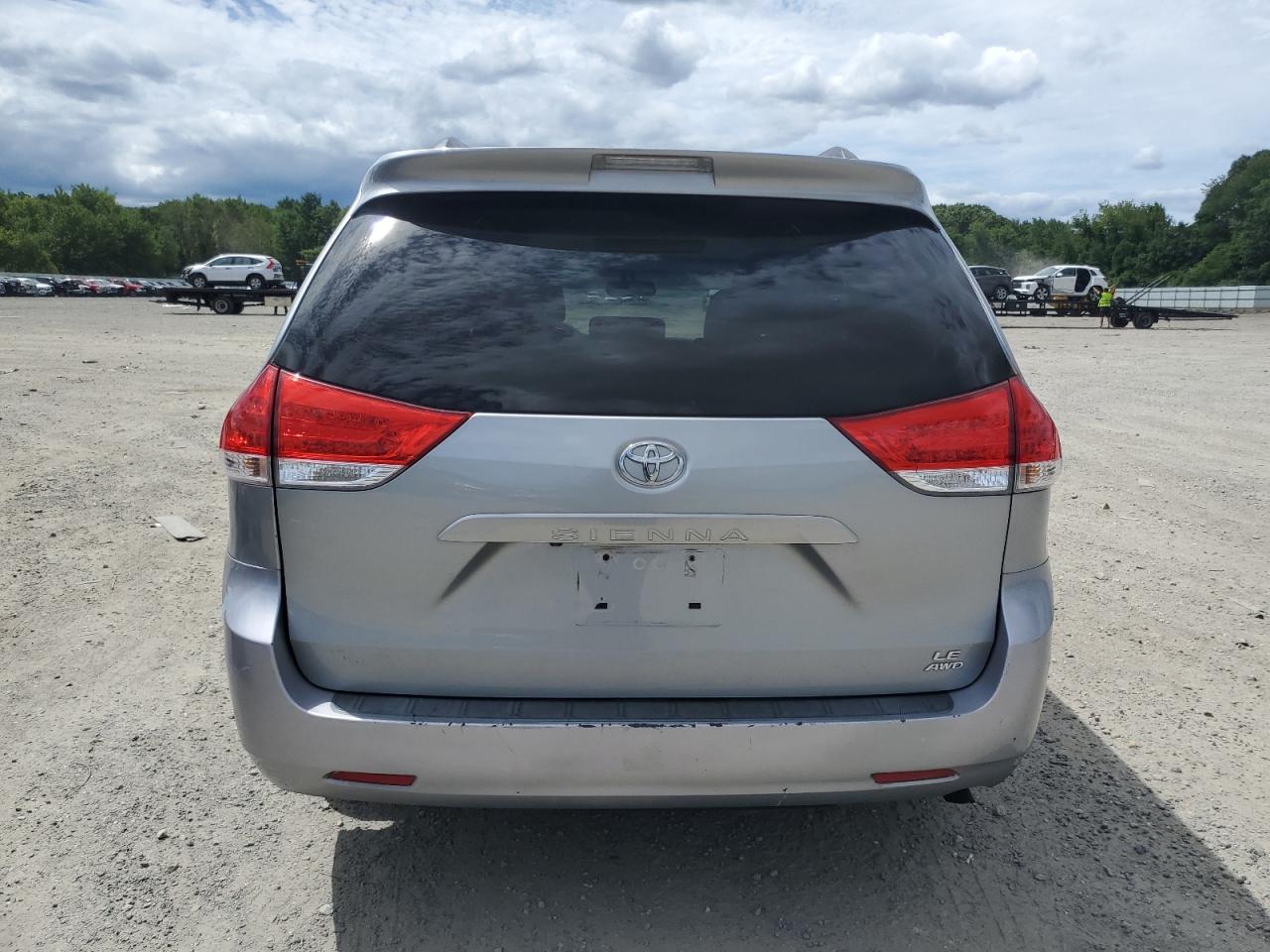 2011 Toyota Sienna Le VIN: 5TDJK3DC3BS016357 Lot: 65518425