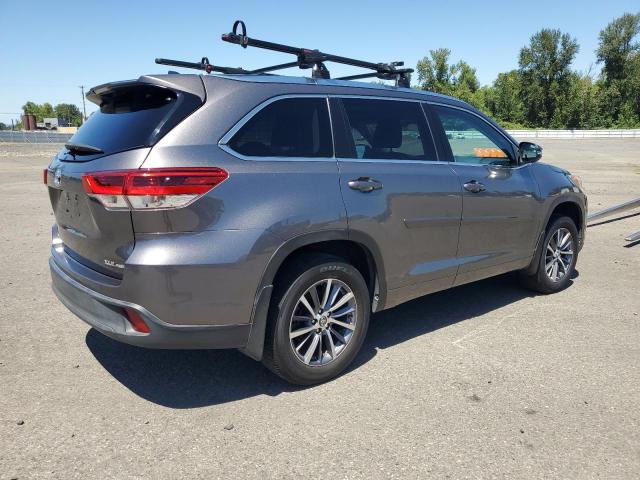  TOYOTA HIGHLANDER 2018 Серый