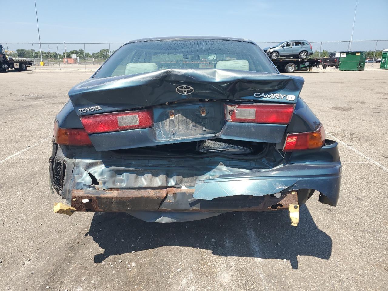 1997 Toyota Camry Ce VIN: 4T1BG22K7VU815807 Lot: 65771365