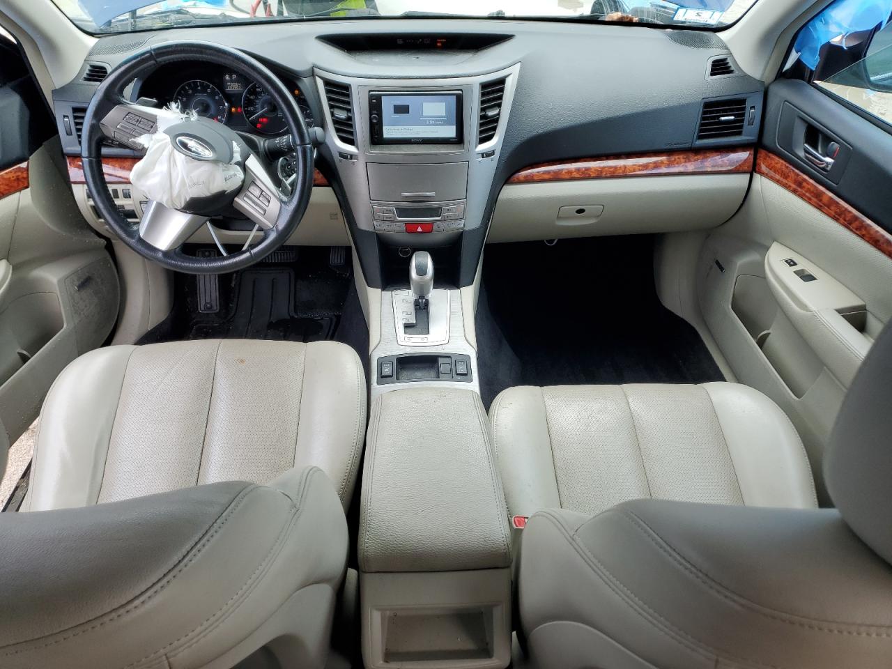2010 Subaru Outback 2.5I Limited VIN: 4S4BRBKC4A3310682 Lot: 62468425