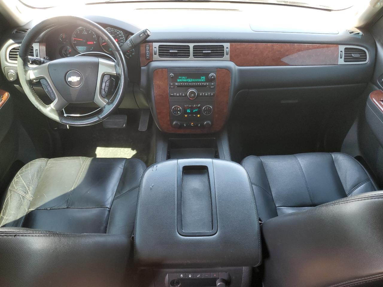 2014 Chevrolet Suburban K1500 Lt VIN: 1GNSKJE79ER212940 Lot: 65610975
