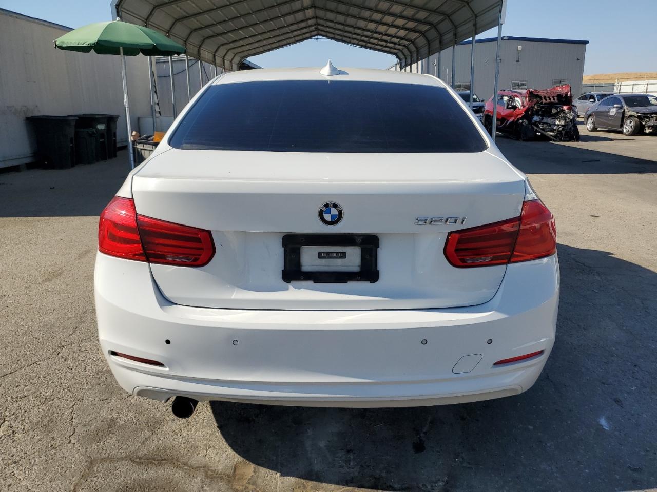 2017 BMW 320 I VIN: WBA8A9C38HK864589 Lot: 65400065