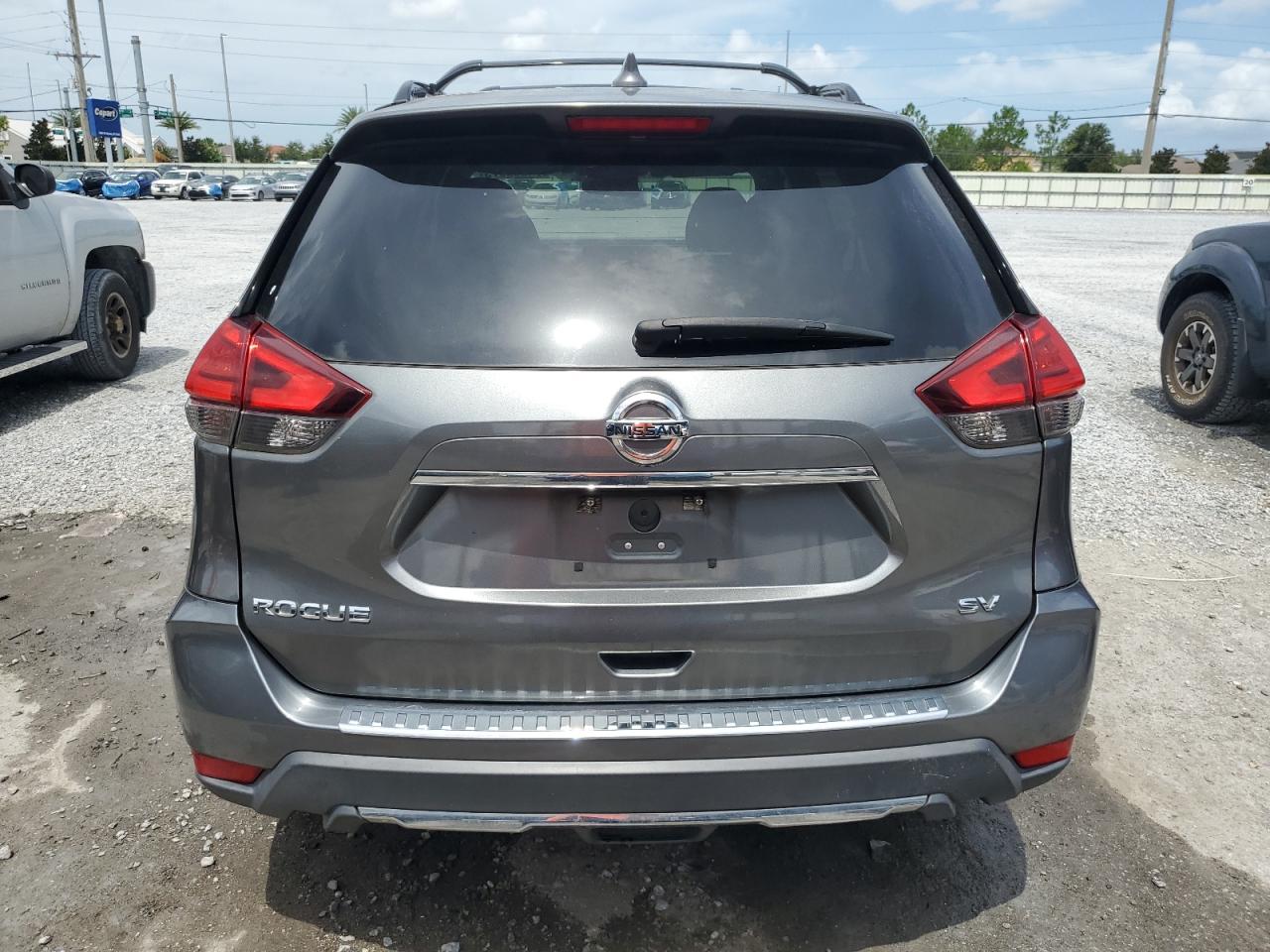 2017 Nissan Rogue S VIN: 5N1AT2MT7HC800232 Lot: 64268975
