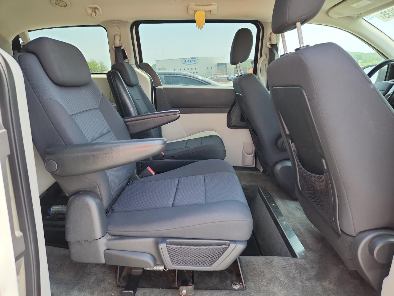 2010 Dodge Grand Caravan Sxt VIN: 2D4RN5D19AR201432 Lot: 65598035