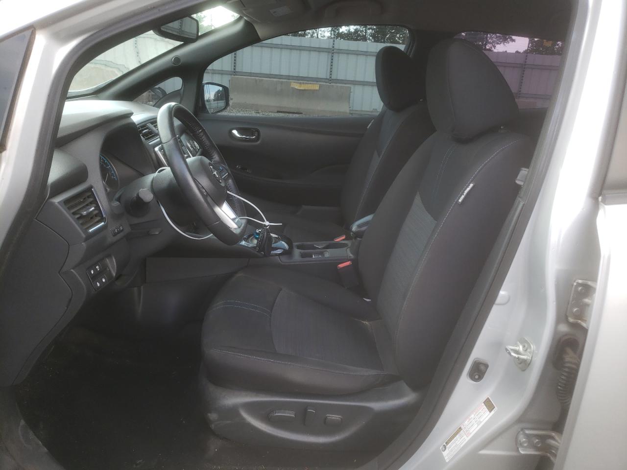 2018 Nissan Leaf S VIN: 1N4AZ1CP9JC300828 Lot: 64008865