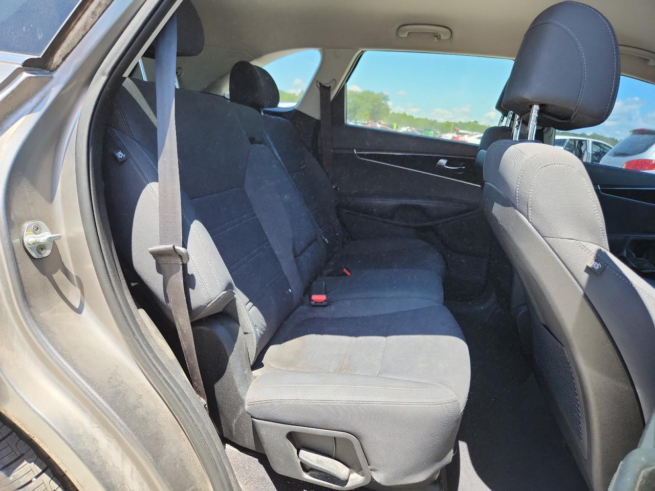 2017 Kia Sorento Lx VIN: 5XYPG4A37HG189004 Lot: 65416145