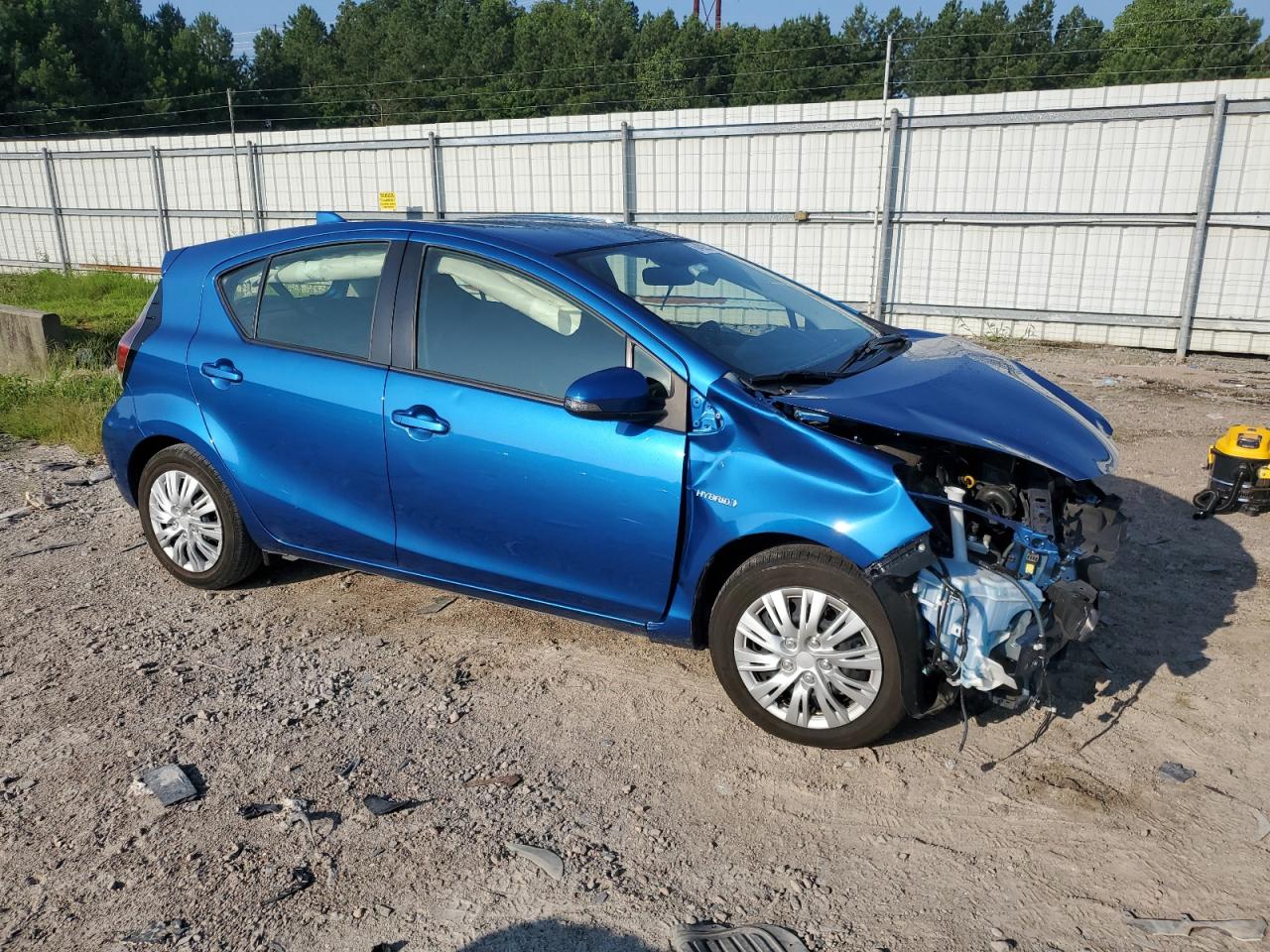 2015 Toyota Prius C VIN: JTDKDTB34F1583875 Lot: 64923105