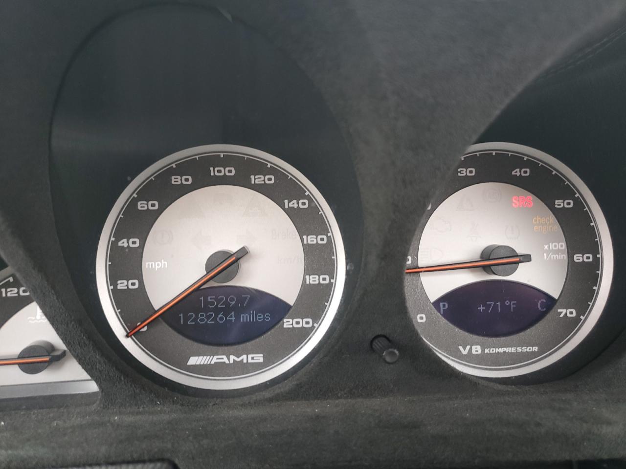 2004 Mercedes-Benz Sl 55 Amg VIN: WDBSK74F94F074075 Lot: 64909165