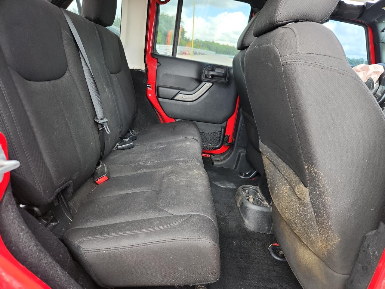 2014 Jeep Wrangler Unlimited Sport VIN: 1C4BJWDG5EL284456 Lot: 64797095