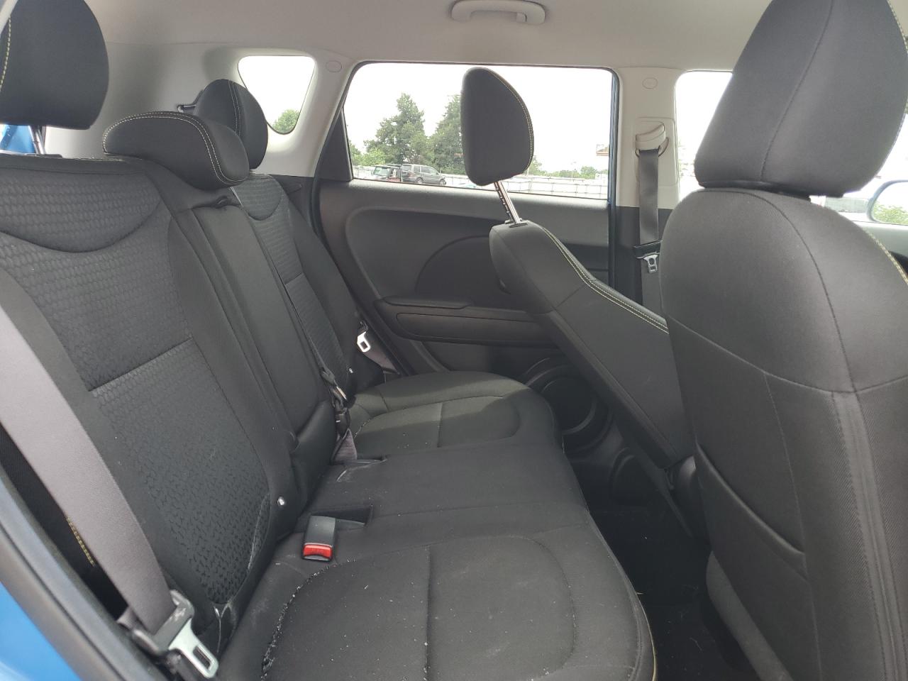 2016 Kia Soul + VIN: KNDJP3A51G7375215 Lot: 62955435