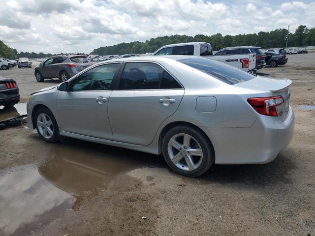  TOYOTA CAMRY 2014 Srebrny