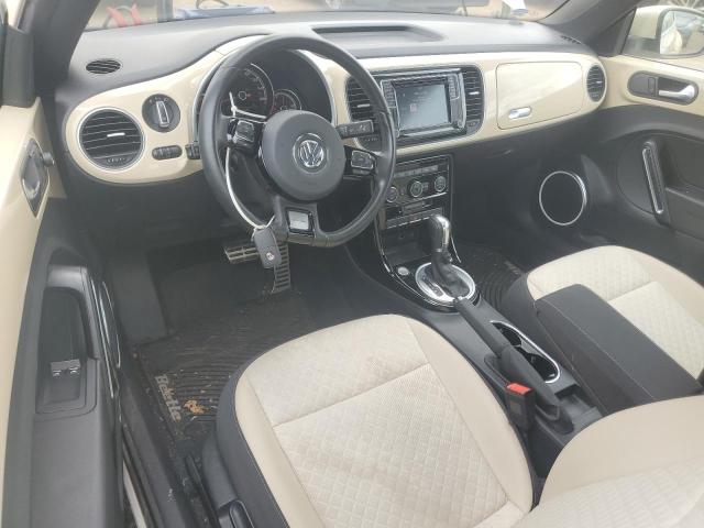  VOLKSWAGEN BEETLE 2019 Бежевый