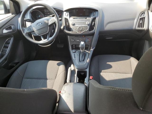 Sedans FORD FOCUS 2016 Srebrny