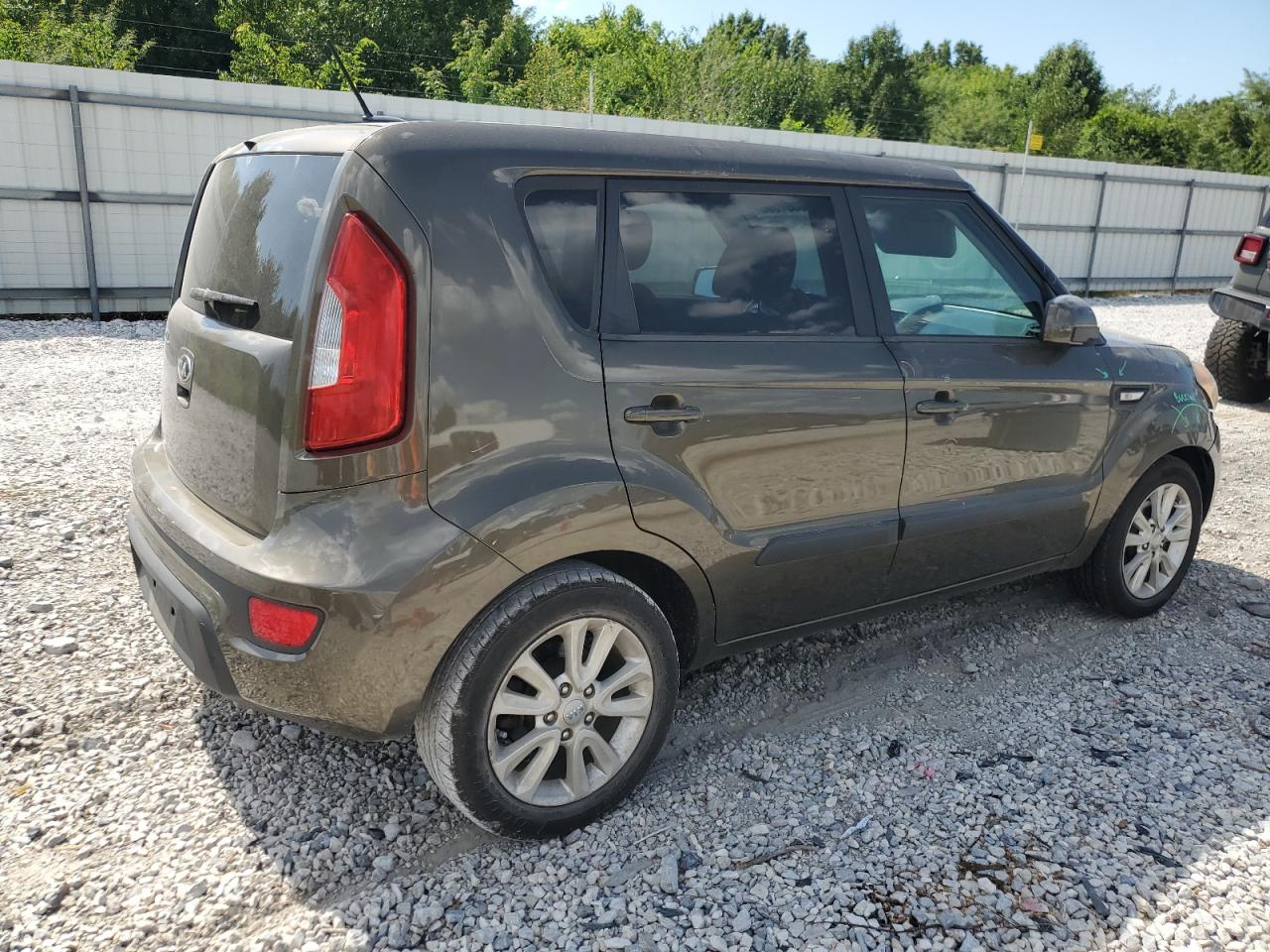 2013 Kia Soul VIN: KNDJT2A55D7516384 Lot: 66531605