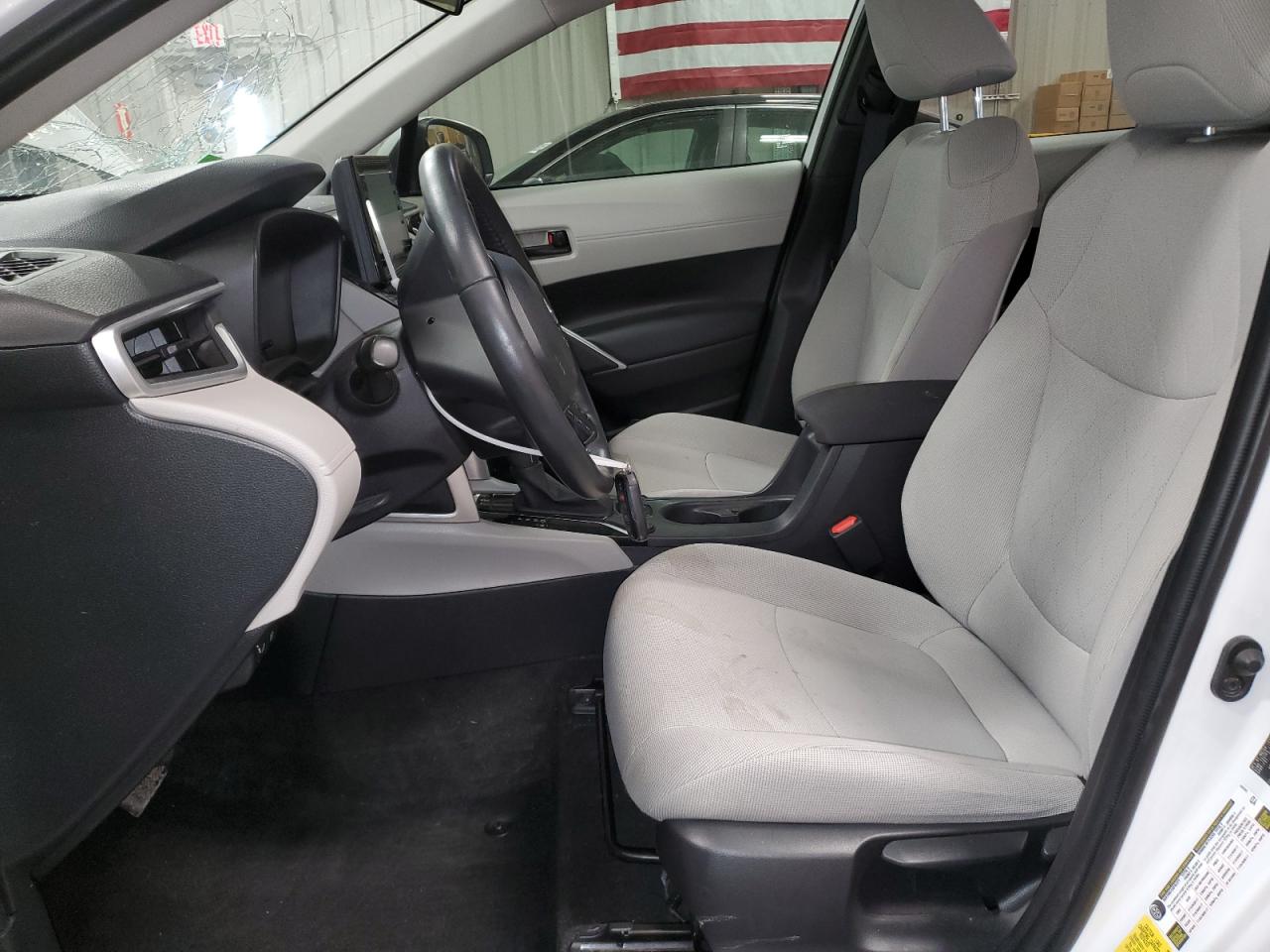 2022 Toyota Corolla Cross Le VIN: 7MUCAAAG7NV021417 Lot: 66394575