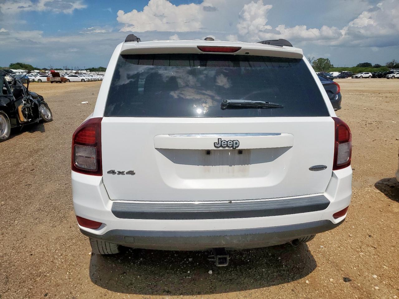 2016 Jeep Compass Latitude VIN: 1C4NJDEB5GD645993 Lot: 64667595