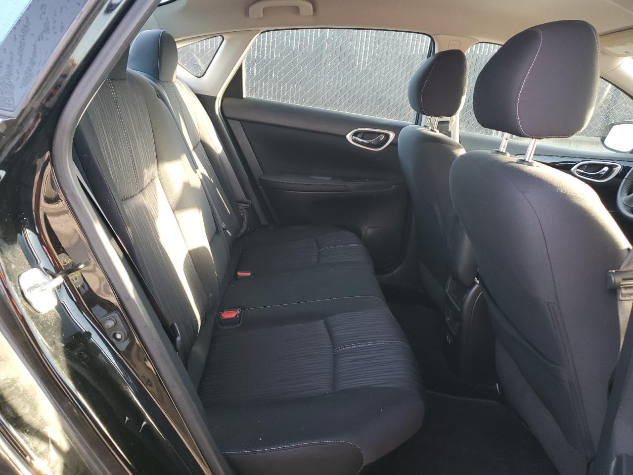 2018 Nissan Sentra S VIN: 3N1AB7AP1JY273509 Lot: 64582575