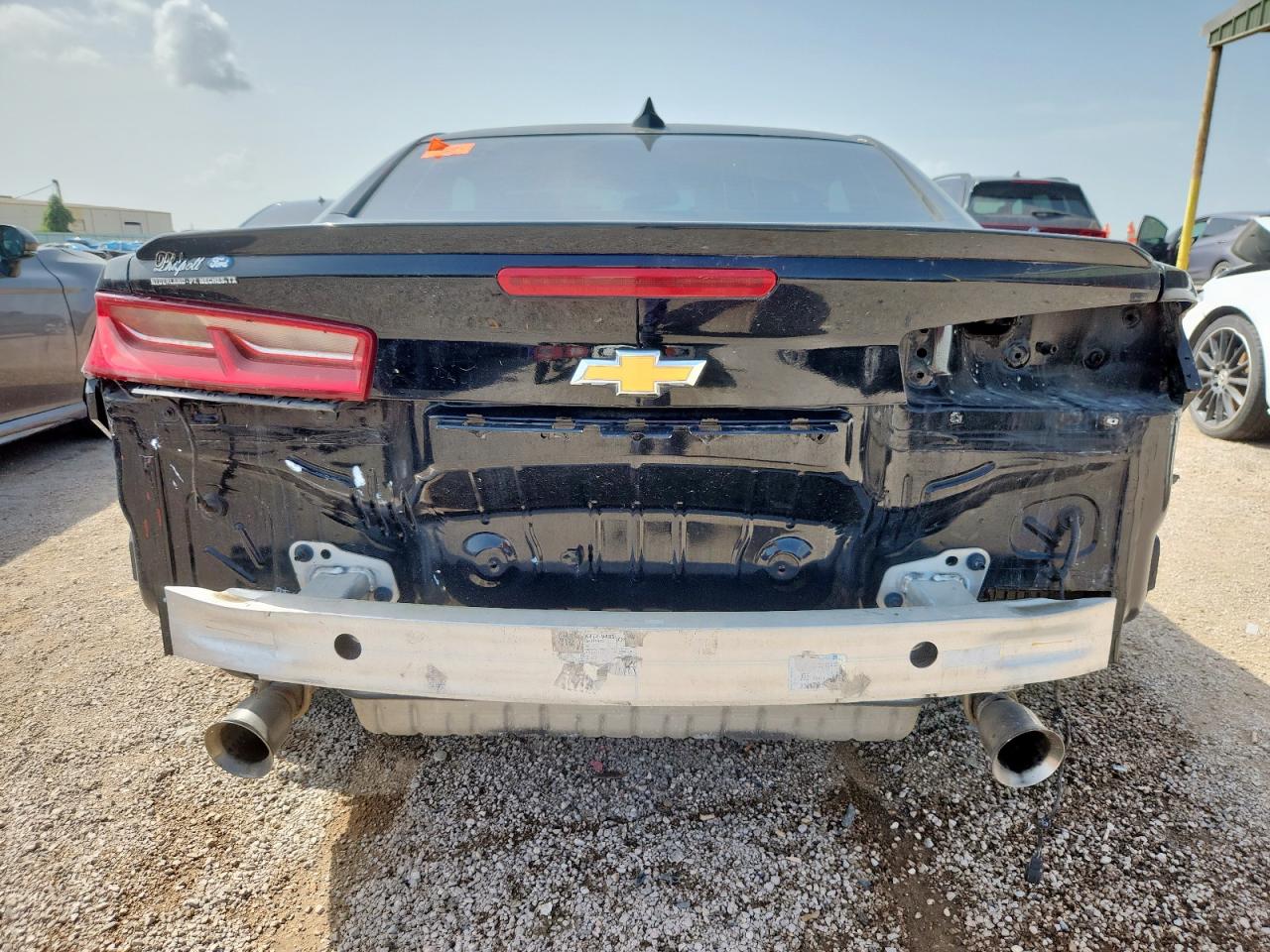 2018 Chevrolet Camaro Lt VIN: 1G1FB1RSXJ0140243 Lot: 62301655