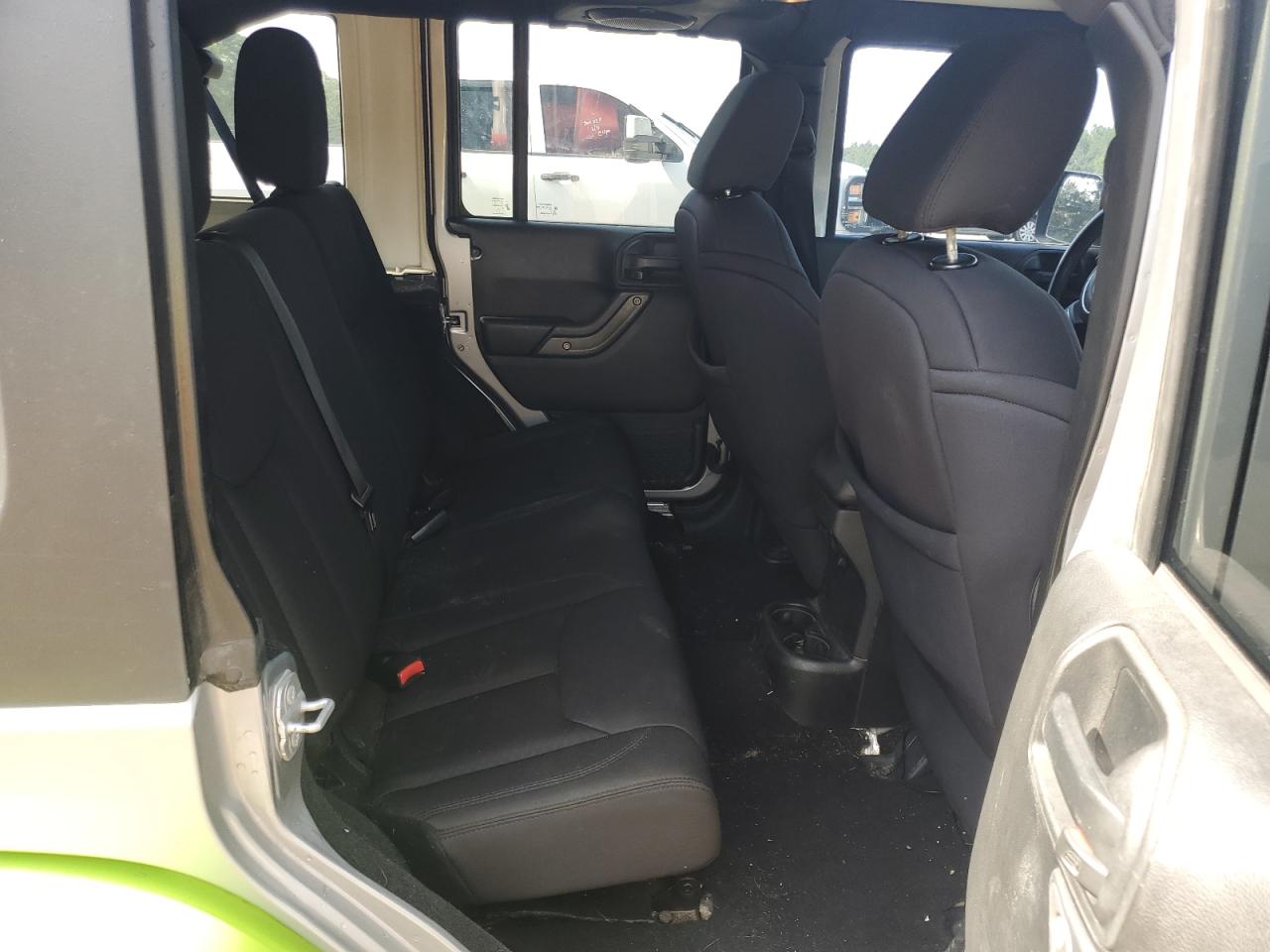 2014 Jeep Wrangler Unlimited Sport VIN: 1C4BJWDG6EL307985 Lot: 62703735