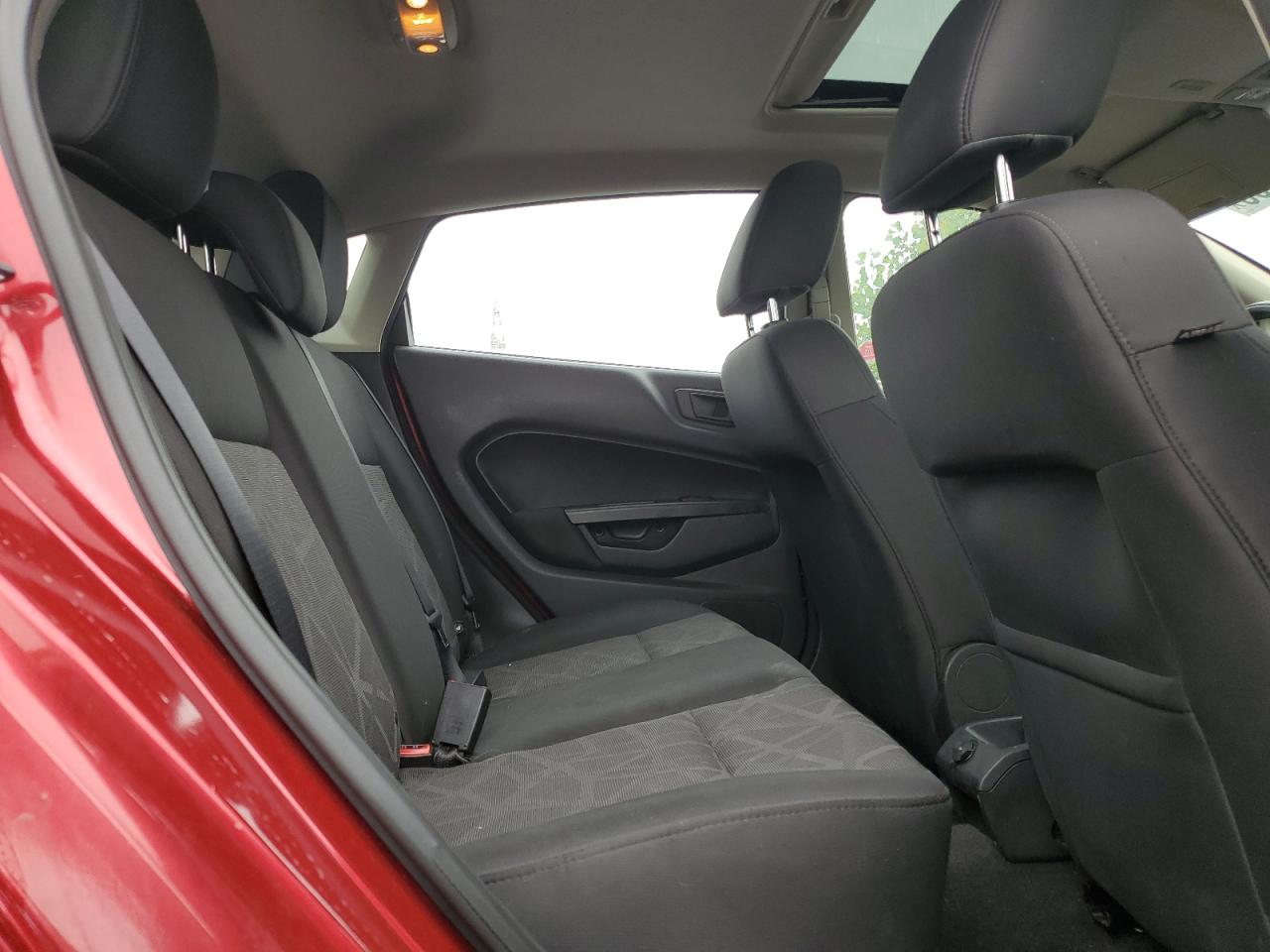 3FADP4FJ6BM126373 2011 Ford Fiesta Ses