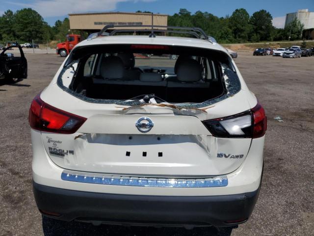 NISSAN ROGUE 2018 Белы