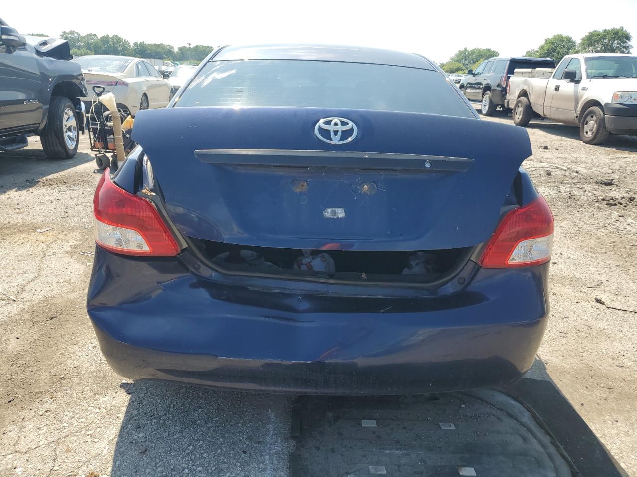 2008 Toyota Yaris VIN: JTDBT923084008762 Lot: 63163435