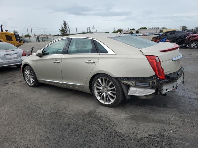Sedans CADILLAC XTS 2013 Beżowy
