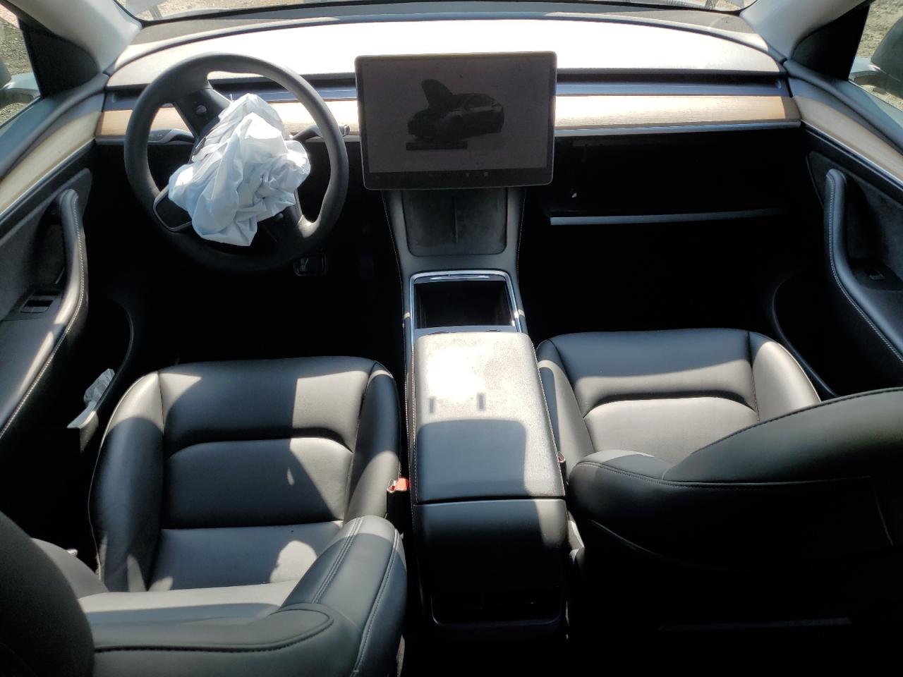 2023 Tesla Model Y VIN: 7SAYGDEE0PA031593 Lot: 64702815