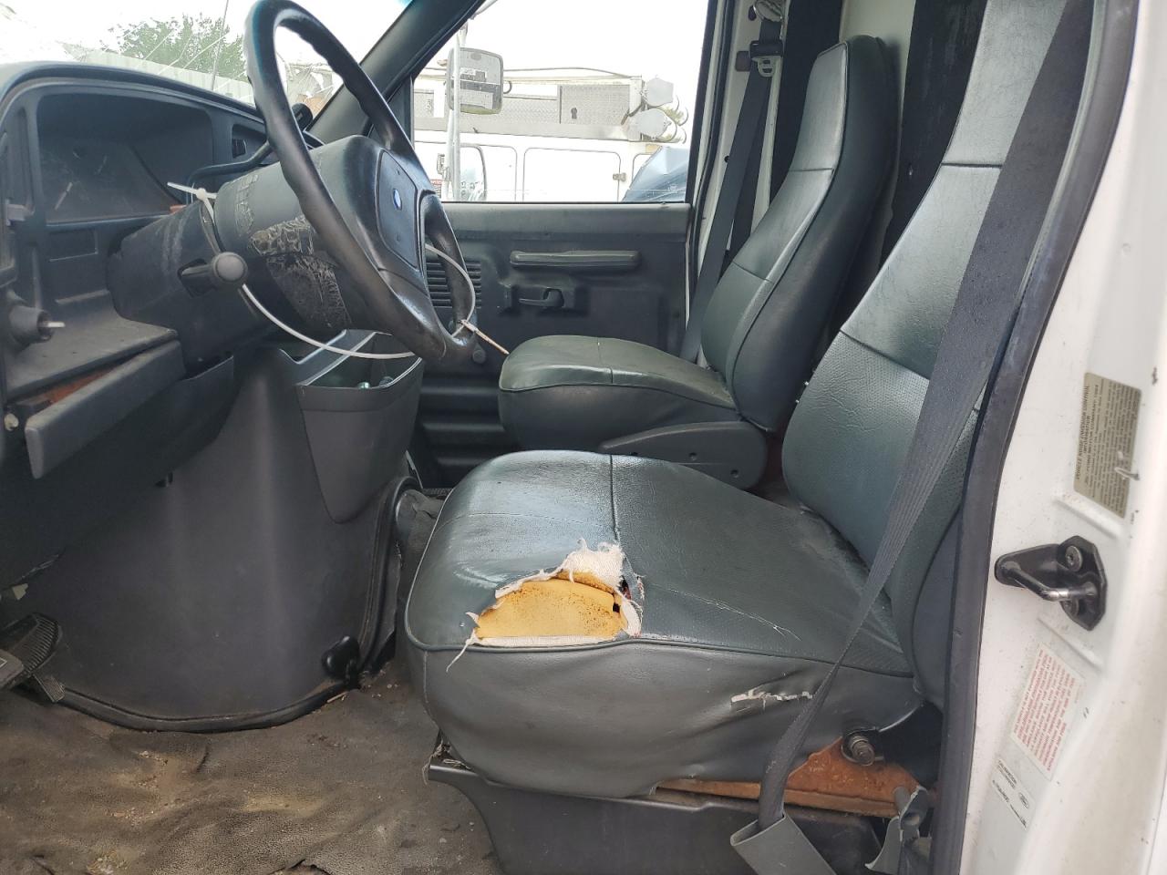 1994 Ford Econoline E350 Cutaway Van VIN: 1FDJE37H4RHA27845 Lot: 61783175