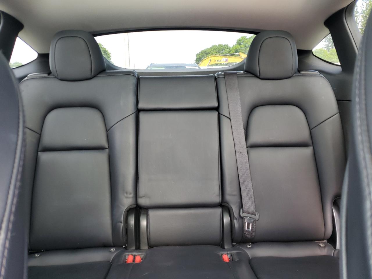 2021 Tesla Model Y VIN: 5YJYGDEE6MF077599 Lot: 64690045