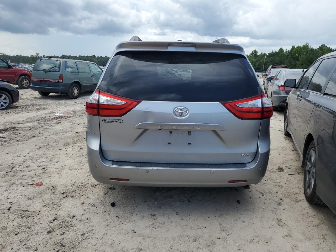 2015 Toyota Sienna Xle VIN: 5TDYK3DC0FS651363 Lot: 62499895