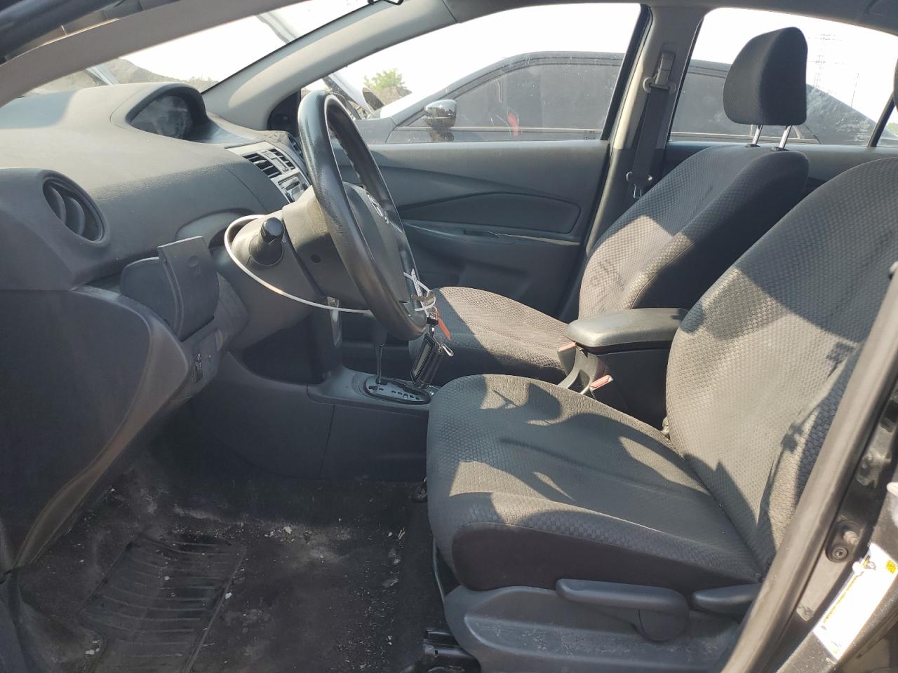 2008 Toyota Yaris VIN: JTDBT923981273861 Lot: 65060005