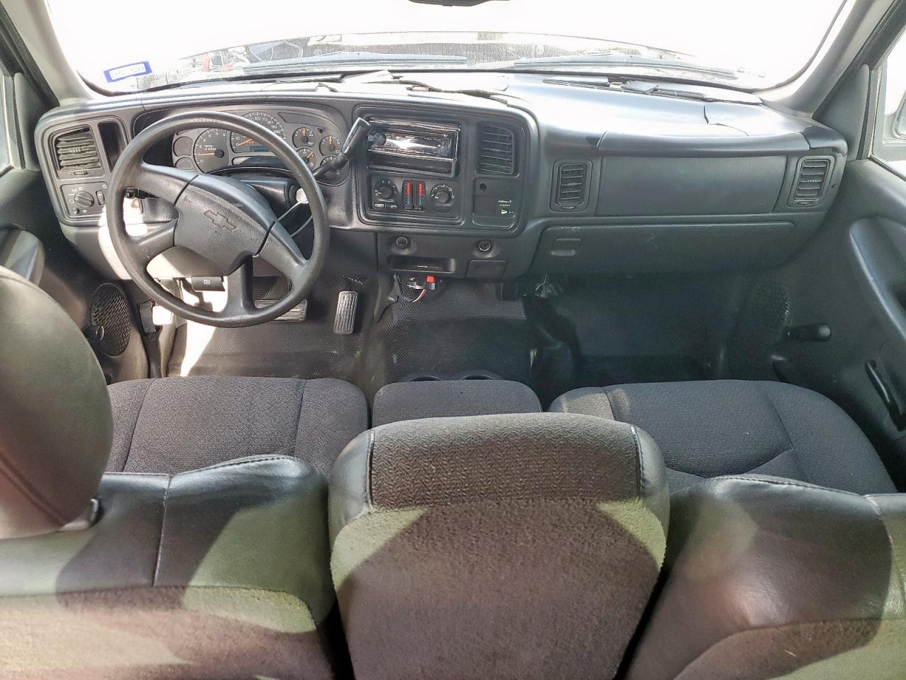 2004 Chevrolet Silverado C1500 VIN: 1GCEC19X94Z297239 Lot: 65053575