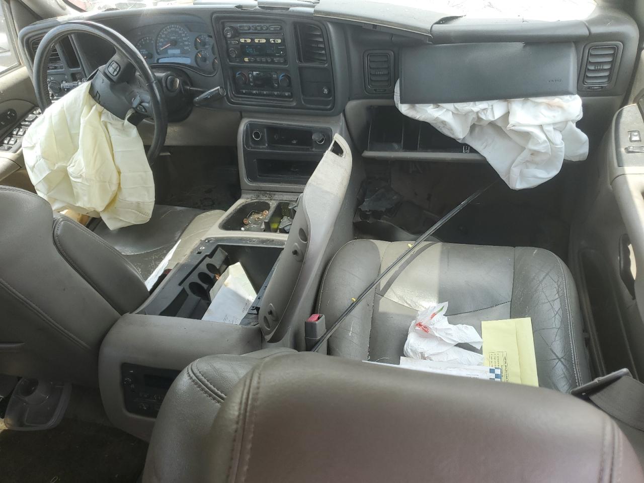 2004 Chevrolet Tahoe C1500 VIN: 1GNEC13Z64R273241 Lot: 63001225