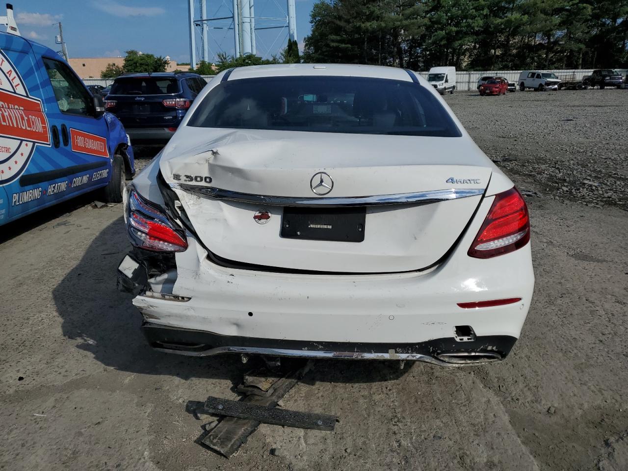 2019 Mercedes-Benz E 300 4Matic VIN: WDDZF4KB0KA635735 Lot: 64057095