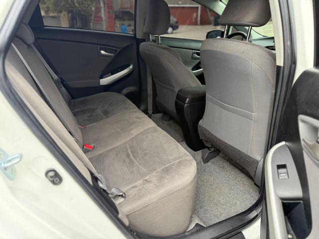 Hatchbacks TOYOTA PRIUS 2015 White