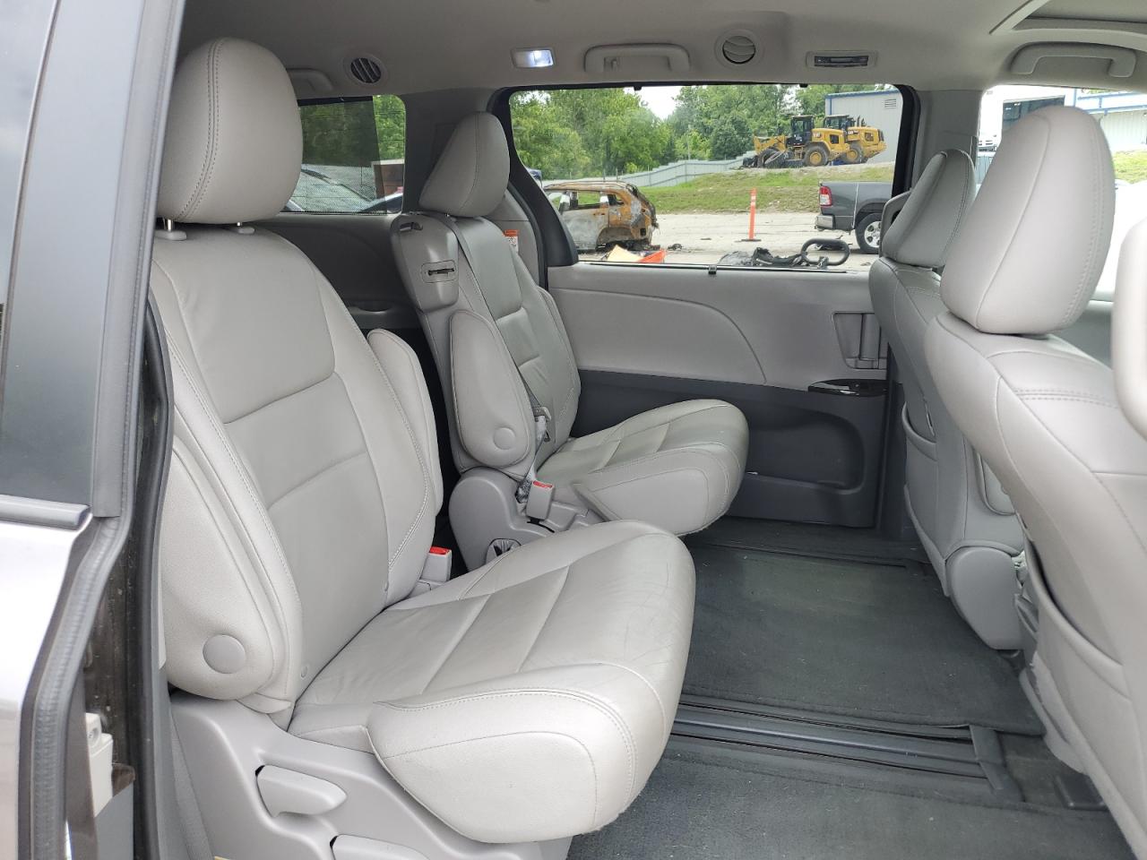 2015 Toyota Sienna Xle VIN: 5TDYK3DC7FS632891 Lot: 64822295