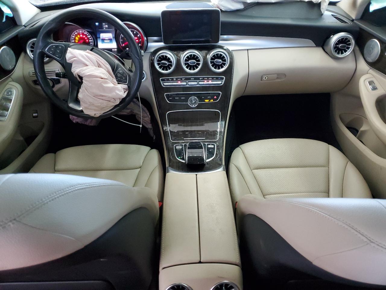 2016 Mercedes-Benz C 300 4Matic VIN: 55SWF4KB3GU110291 Lot: 63554435
