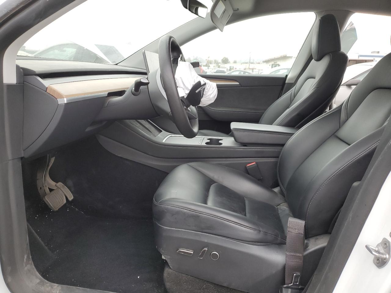 2023 Tesla Model Y VIN: 7SAYGDEE6PA136638 Lot: 65933455